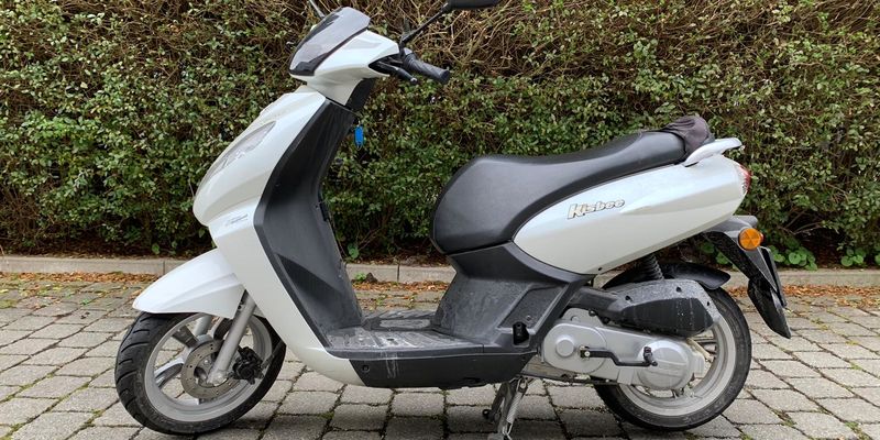 Bild des Fahrschulmofa's Modell: Peugot Kisbee 